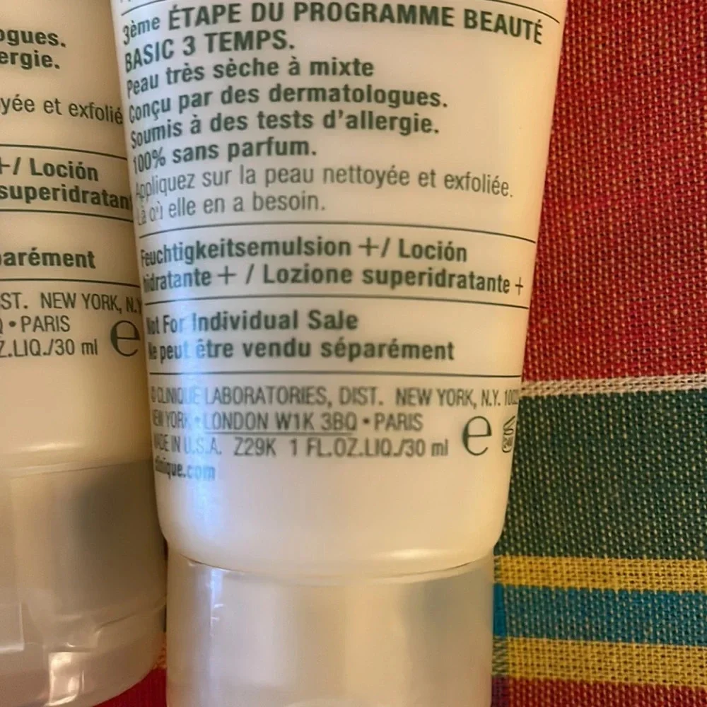💋Clinique dramatically different moisturizer lotion+💋